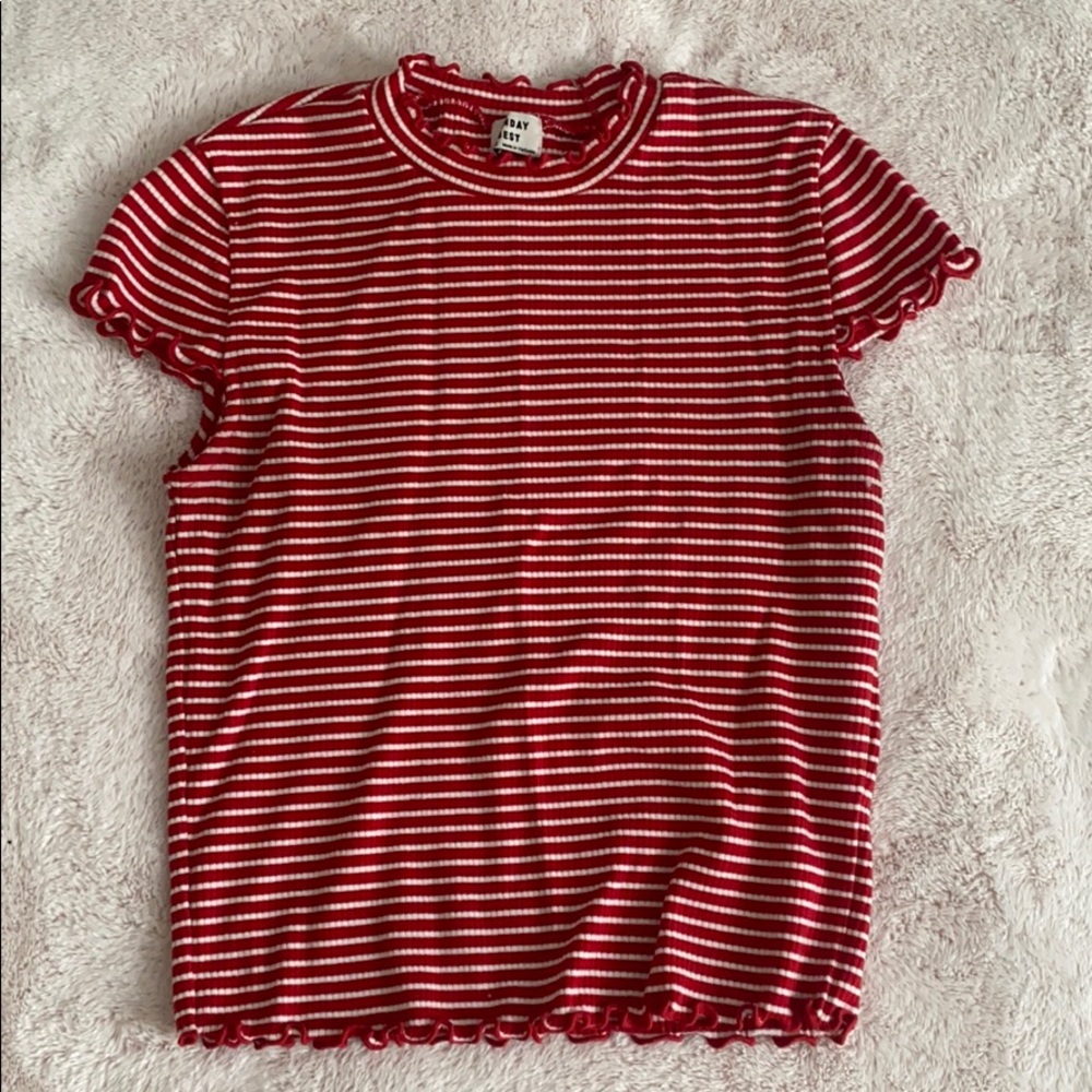 Sunday’s best top